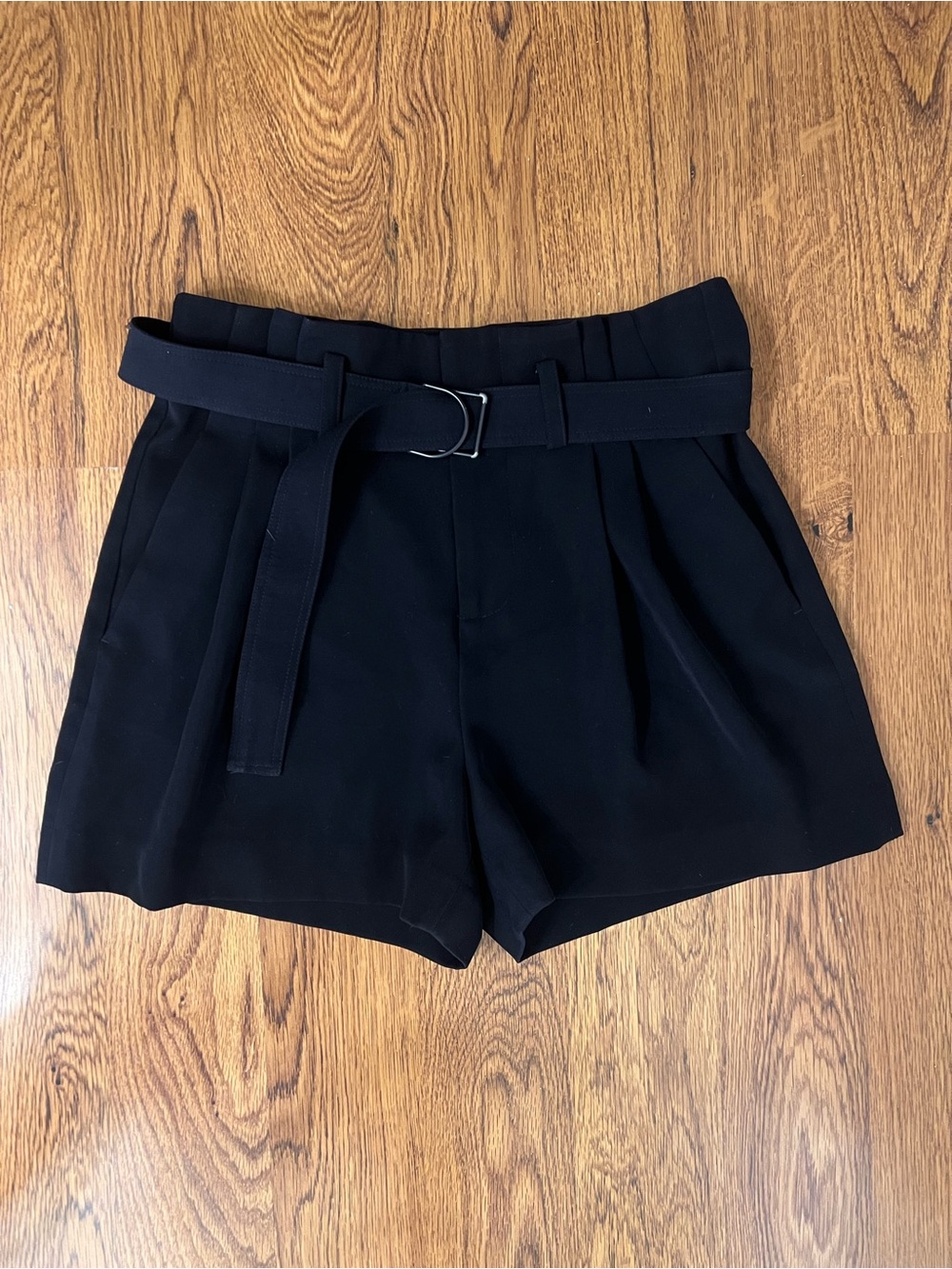 Vince Black Paperbag Waist Belted Shorts Size 6 High Rise Pleated